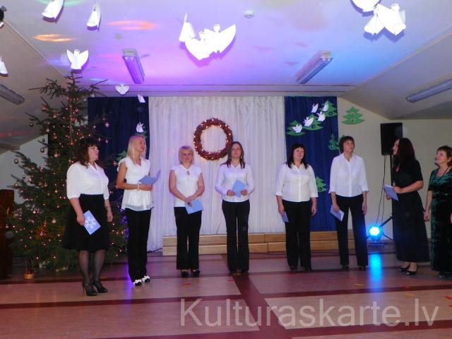 Ziemassvētku koncerts Lībagu BLPC 21.12.2013, vadītāja Valida Veidele